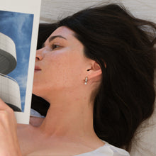 Load image into Gallery viewer, &quot;Puffy&quot; hoops with pearls