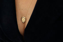 Load image into Gallery viewer, Hand in Hand necklace