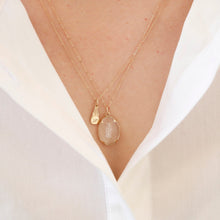 Load image into Gallery viewer, Signet "Plume" Pendant Necklace